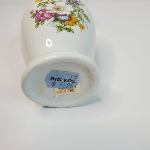 So Dainty!  Vintage 3 Piece Floral Washroom/Kitchen Accessories Porcelain - Picture 5 of 11